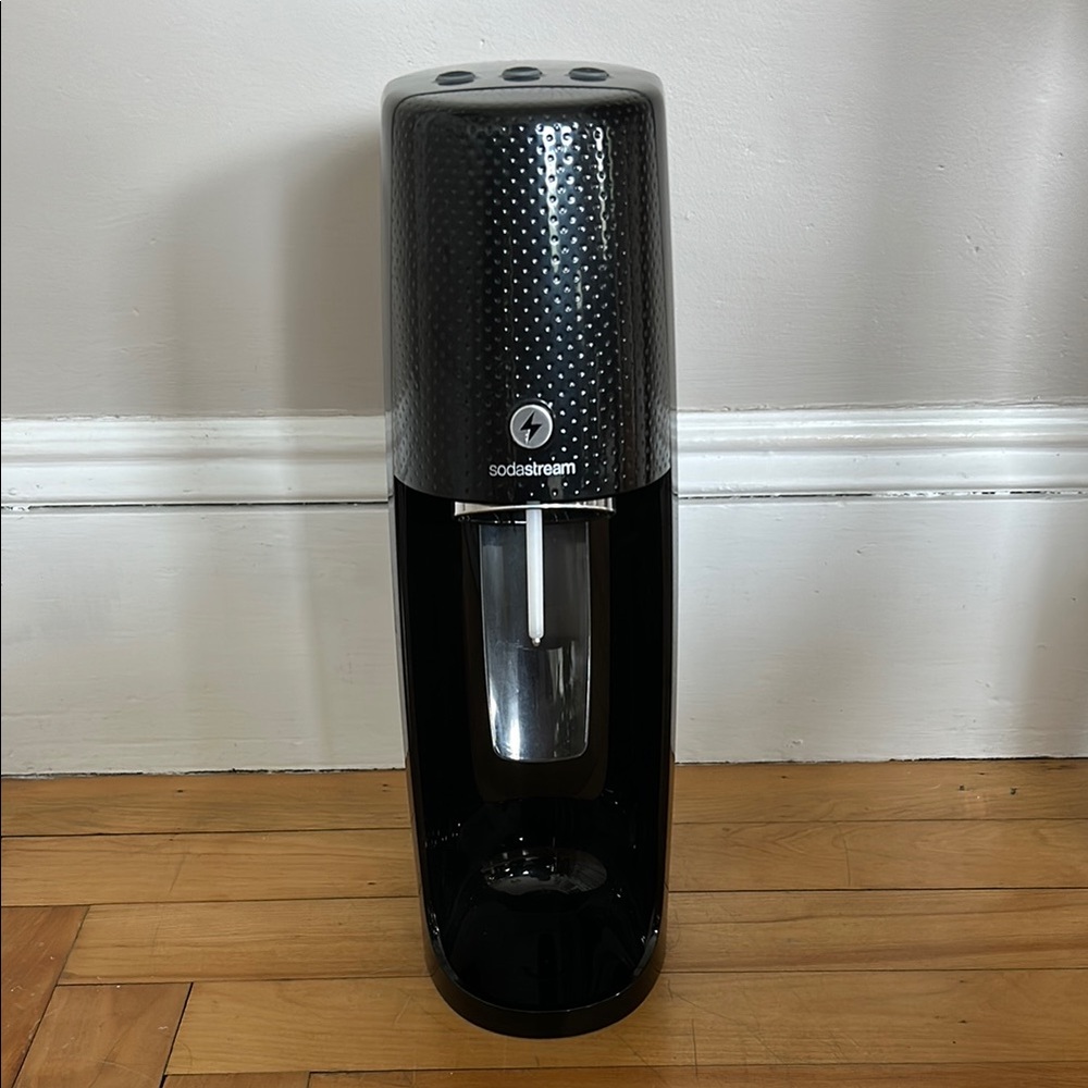 SodaStream Black Carbonator